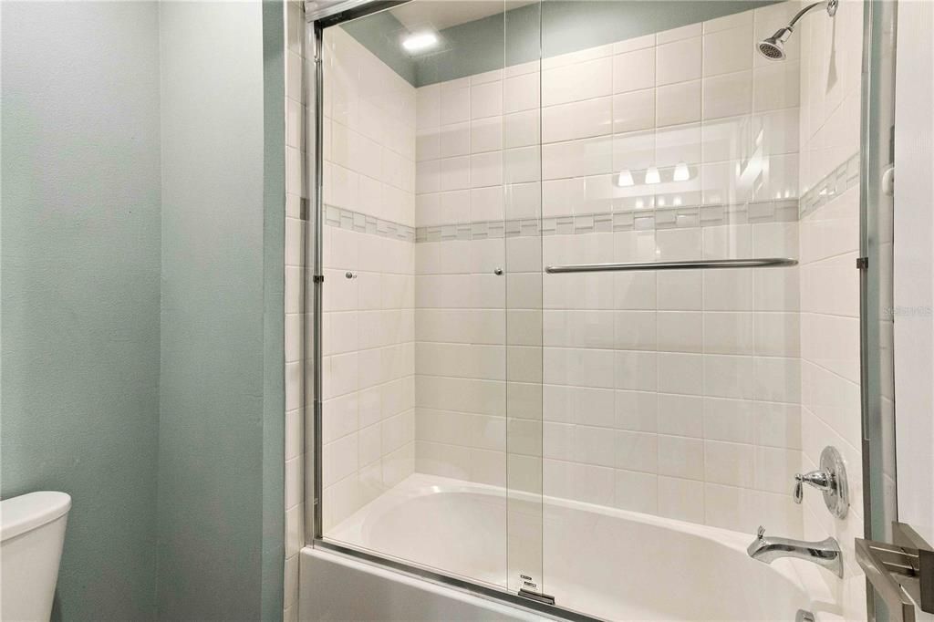 На продажу: $415,000 (4 спален, 3 ванн, 2098 Квадратных фут)