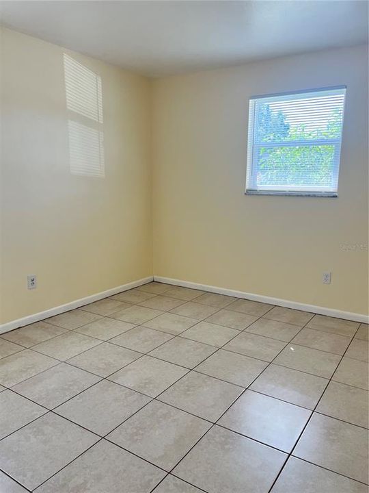 For Rent: $1,500 (2 beds, 1 baths, 750 Square Feet)