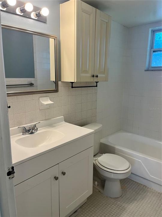 For Rent: $1,500 (2 beds, 1 baths, 750 Square Feet)