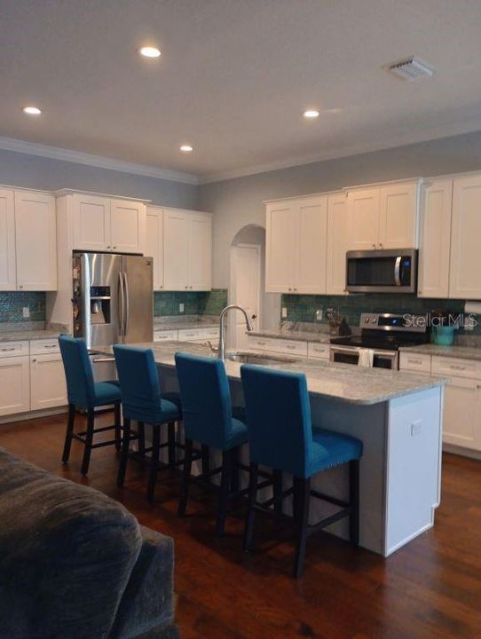 For Sale: $620,000 (4 beds, 3 baths, 2371 Square Feet)