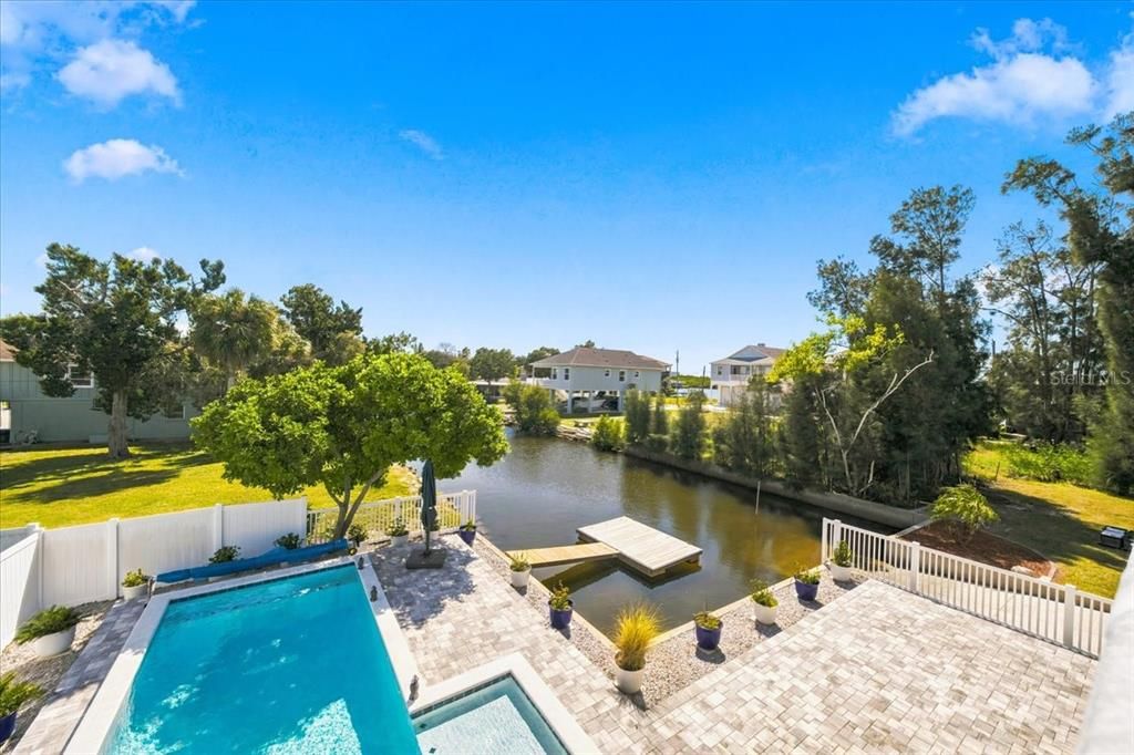 For Sale: $750,000 (2 beds, 3 baths, 1216 Square Feet)