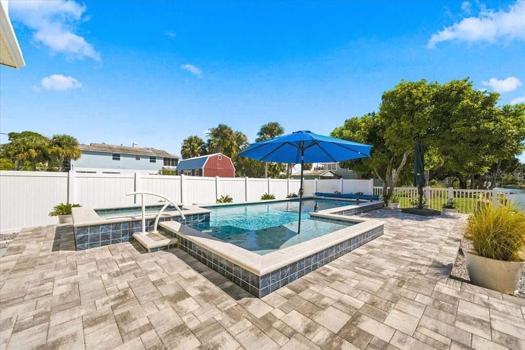For Sale: $750,000 (2 beds, 3 baths, 1216 Square Feet)