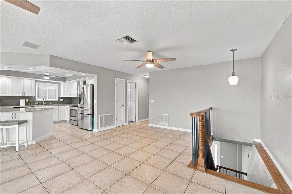 For Sale: $750,000 (2 beds, 3 baths, 1216 Square Feet)