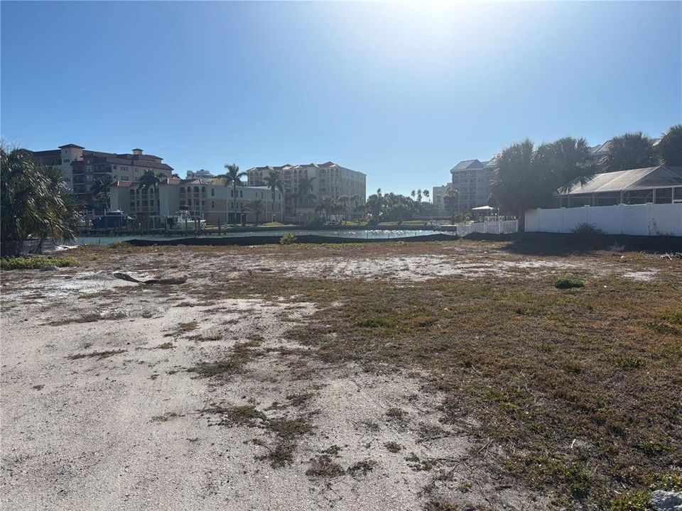 For Sale: $899,999 (0.21 acres)