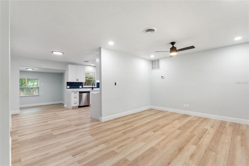 En Renta: $2,999 (3 camas, 2 baños, 1230 Pies cuadrados)