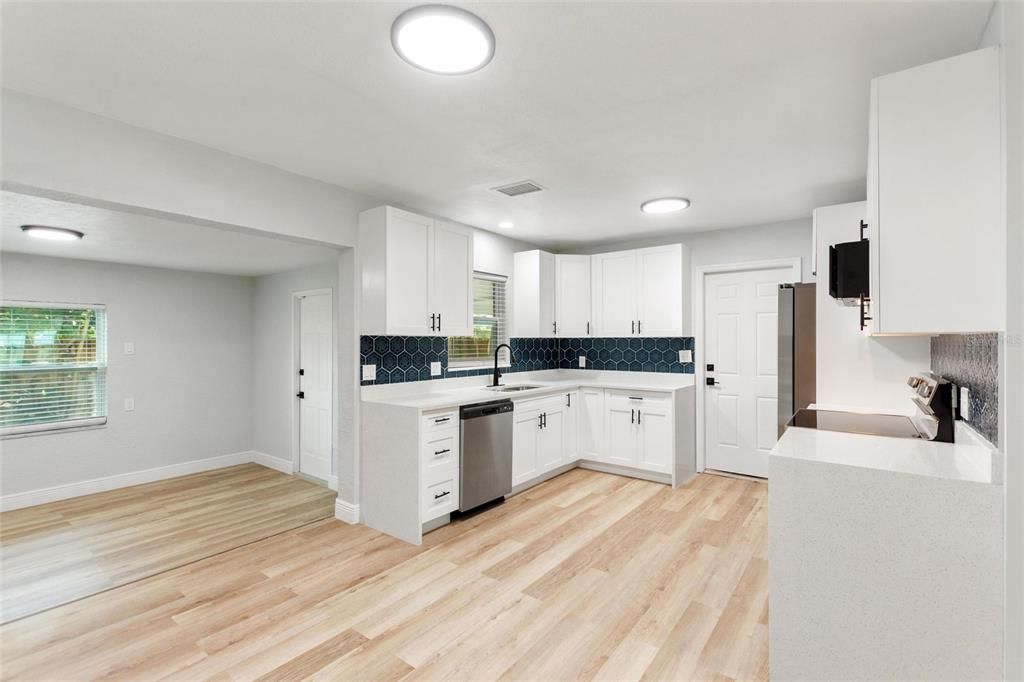 En Renta: $2,999 (3 camas, 2 baños, 1230 Pies cuadrados)