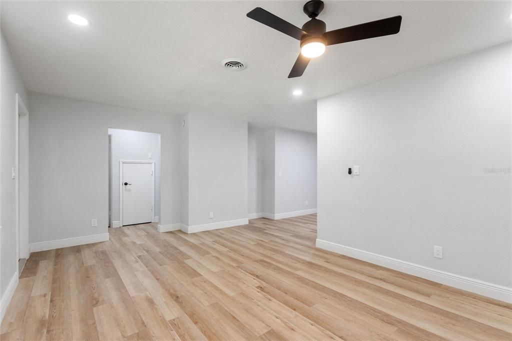 En Renta: $2,999 (3 camas, 2 baños, 1230 Pies cuadrados)