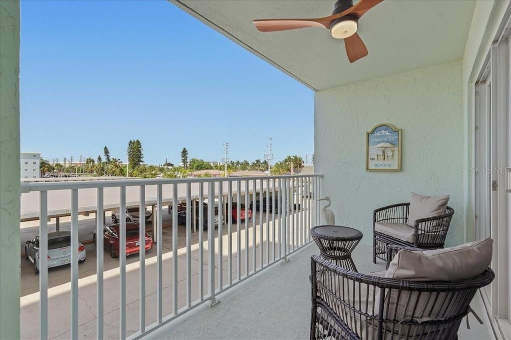 For Rent: $2,395 (1 beds, 1 baths, 843 Square Feet)