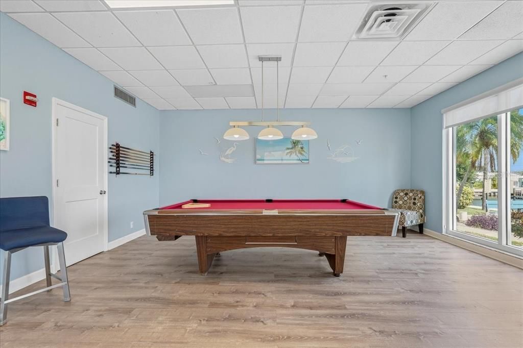 For Rent: $2,395 (1 beds, 1 baths, 843 Square Feet)