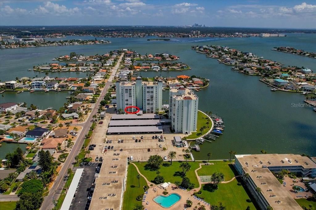 For Rent: $2,395 (1 beds, 1 baths, 843 Square Feet)