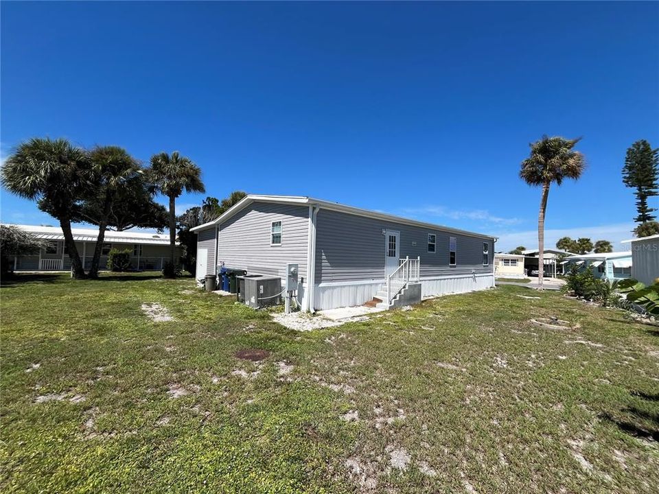 For Sale: $295,000 (3 beds, 2 baths, 1484 Square Feet)