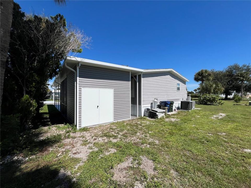 For Sale: $295,000 (3 beds, 2 baths, 1484 Square Feet)