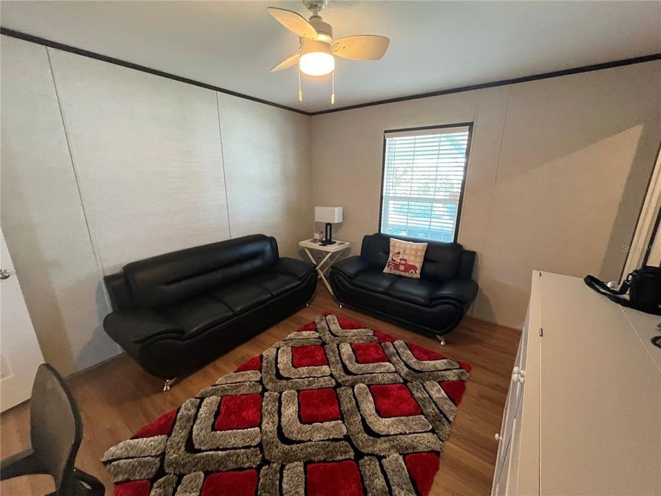 For Sale: $295,000 (3 beds, 2 baths, 1484 Square Feet)