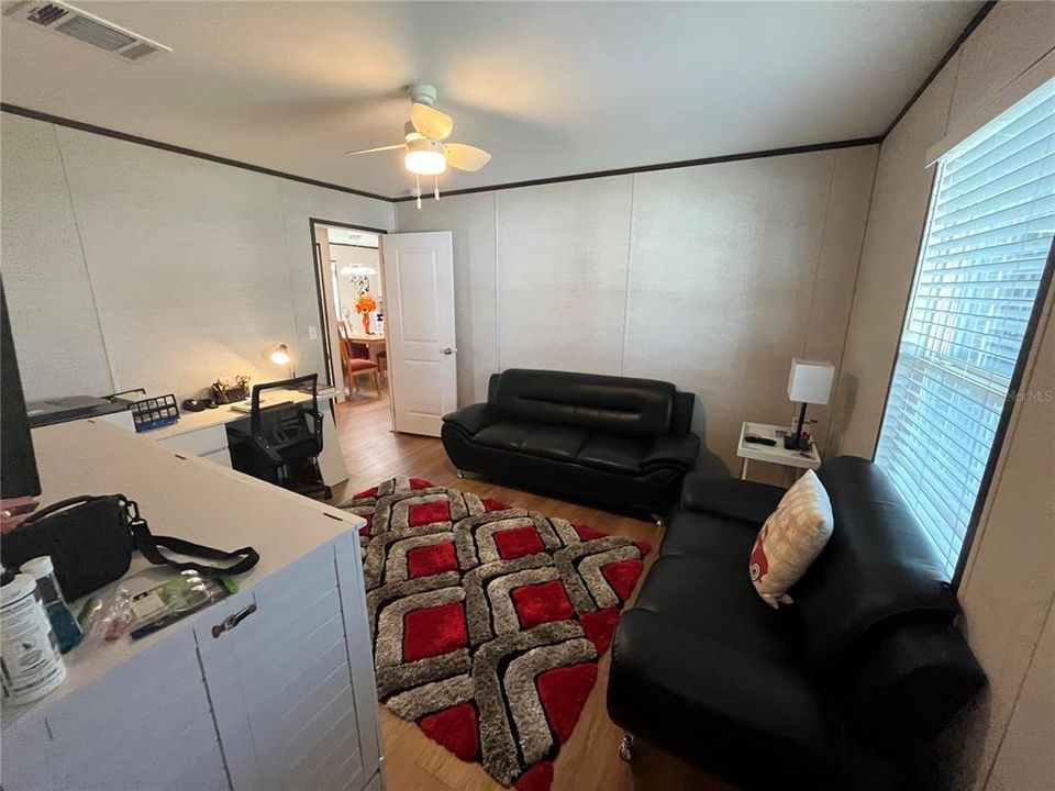 For Sale: $295,000 (3 beds, 2 baths, 1484 Square Feet)