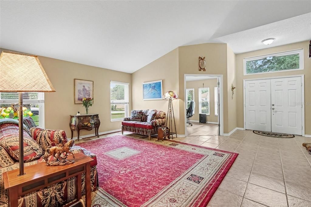 For Sale: $600,000 (4 beds, 3 baths, 2626 Square Feet)