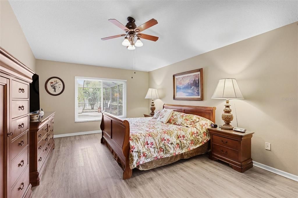 For Sale: $600,000 (4 beds, 3 baths, 2626 Square Feet)