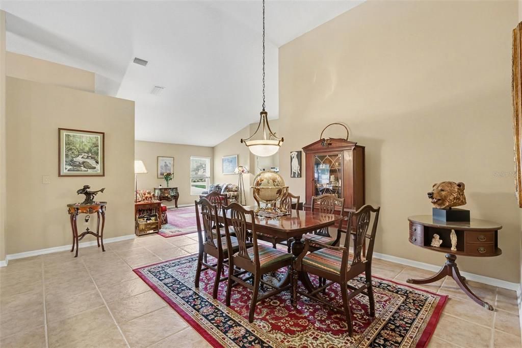 For Sale: $600,000 (4 beds, 3 baths, 2626 Square Feet)