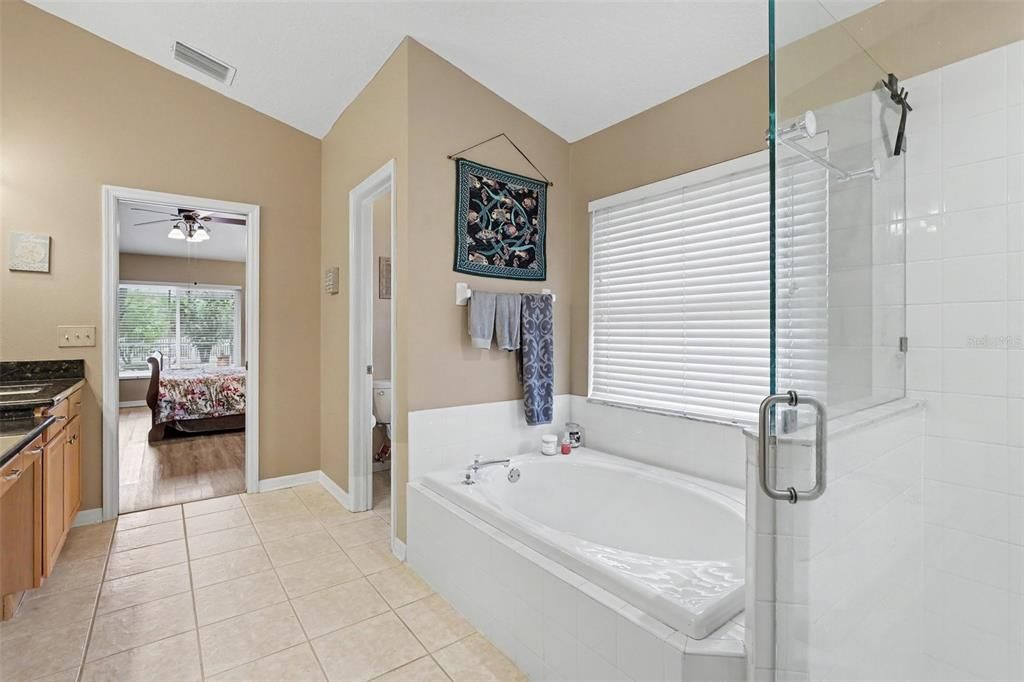 For Sale: $600,000 (4 beds, 3 baths, 2626 Square Feet)