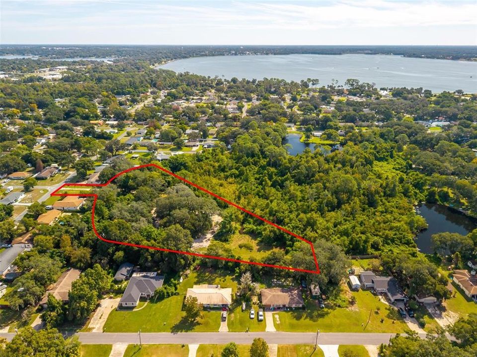 待售: $324,900 (3.03 acres)