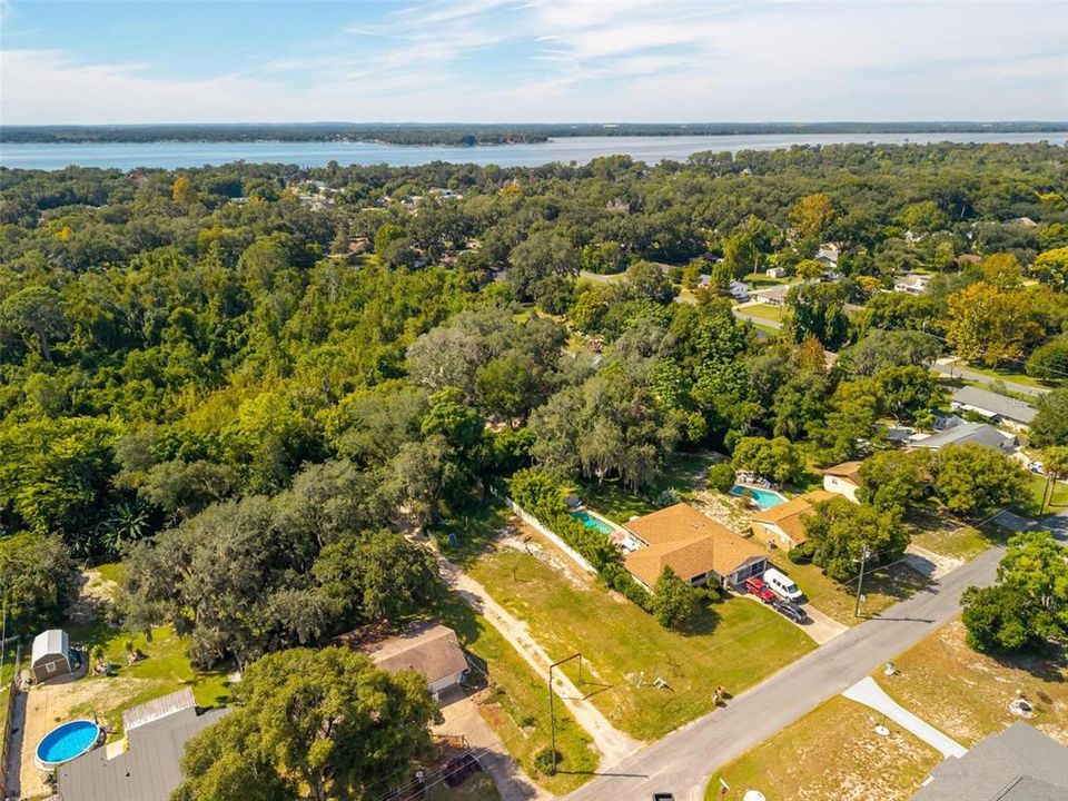 待售: $324,900 (3.03 acres)