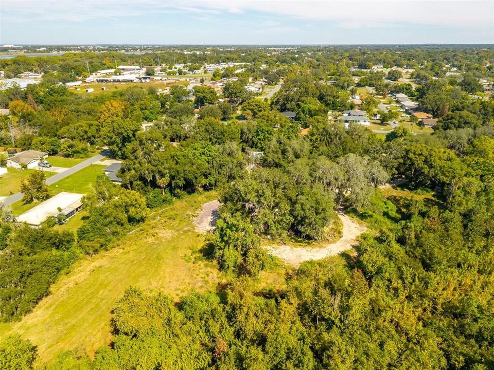 待售: $324,900 (3.03 acres)