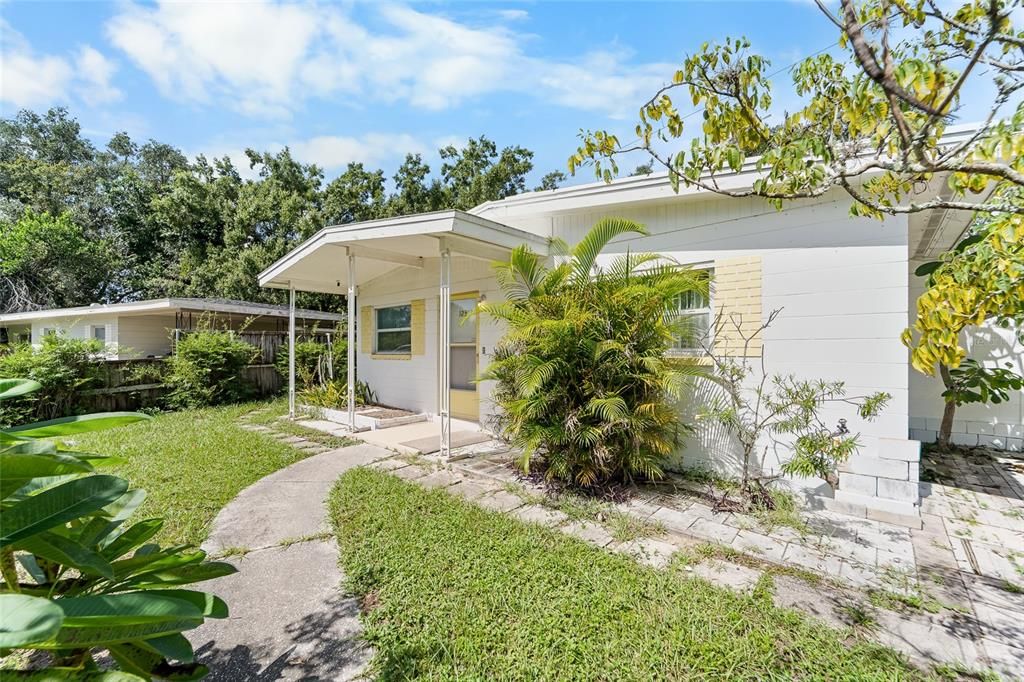 For Sale: $249,900 (3 beds, 2 baths, 1188 Square Feet)