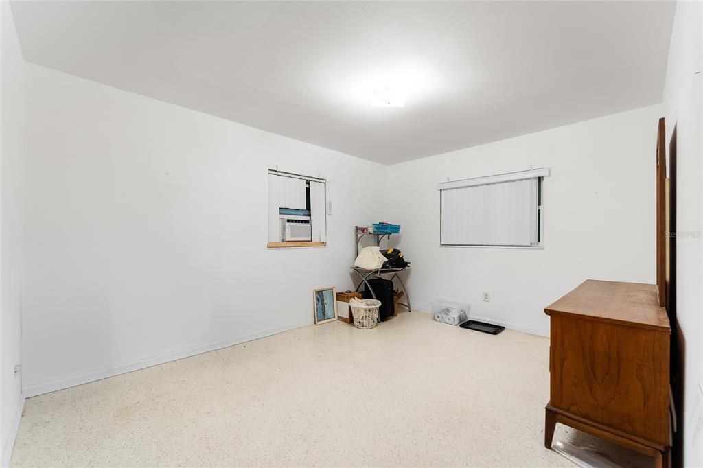 For Sale: $249,900 (3 beds, 2 baths, 1188 Square Feet)