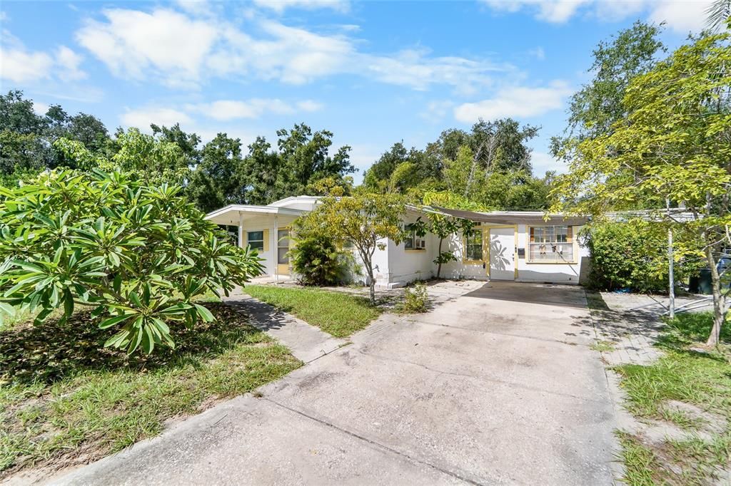 For Sale: $249,900 (3 beds, 2 baths, 1188 Square Feet)