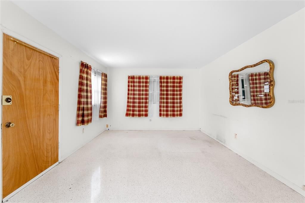 For Sale: $249,900 (3 beds, 2 baths, 1188 Square Feet)