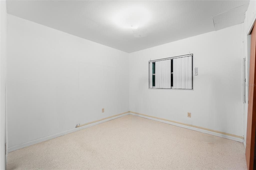 For Sale: $249,900 (3 beds, 2 baths, 1188 Square Feet)