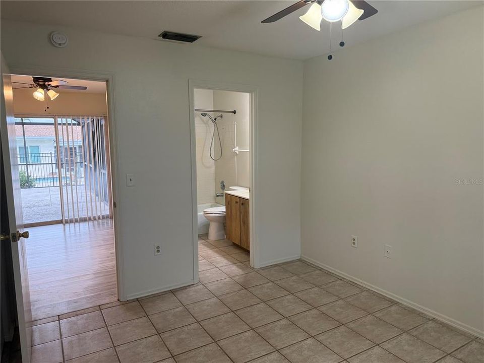 For Rent: $2,000 (2 beds, 2 baths, 1018 Square Feet)