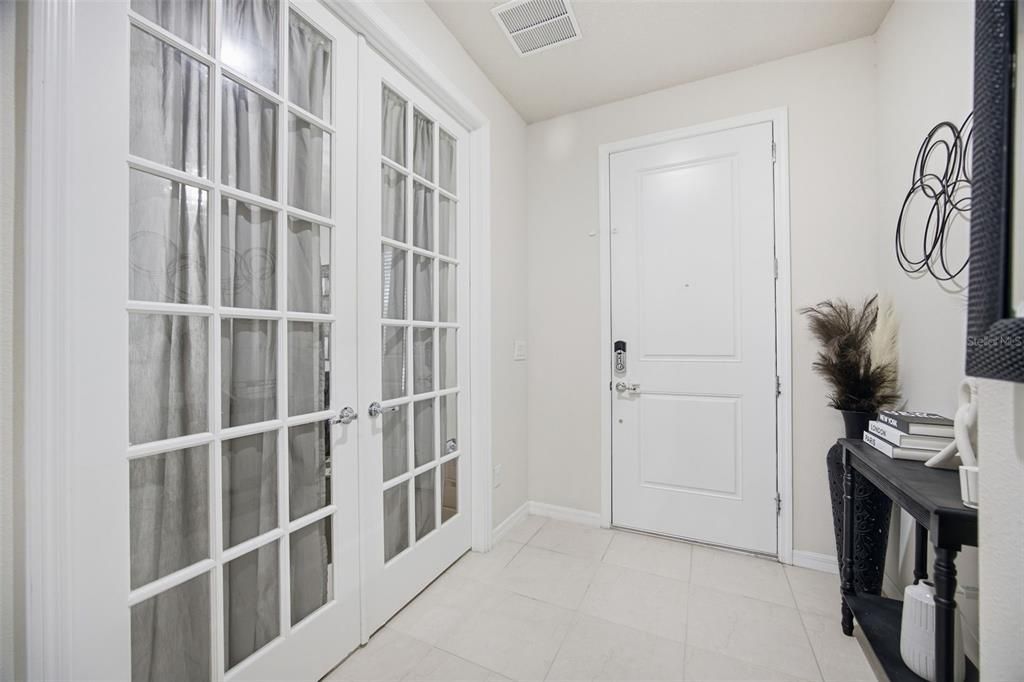 En Venta: $595,000 (4 camas, 2 baños, 2847 Pies cuadrados)