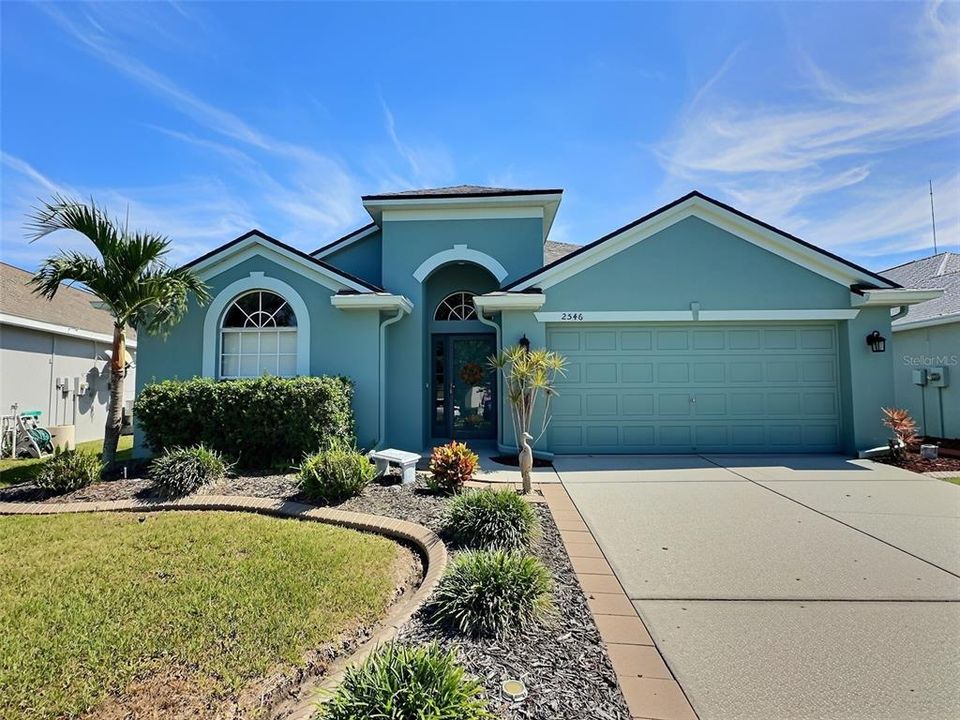 : $425,000 (4 beds, 2 baths, 2022 Square Feet)