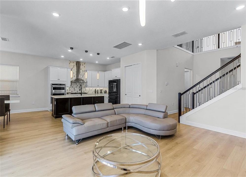 For Rent: $5,500 (4 beds, 3 baths, 2837 Square Feet)
