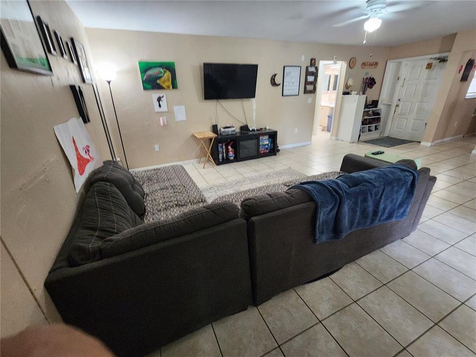 En Venta: $170,000 (2 camas, 2 baños, 2040 Pies cuadrados)
