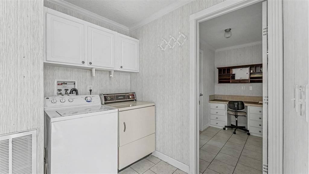 For Sale: $474,900 (3 beds, 2 baths, 1456 Square Feet)