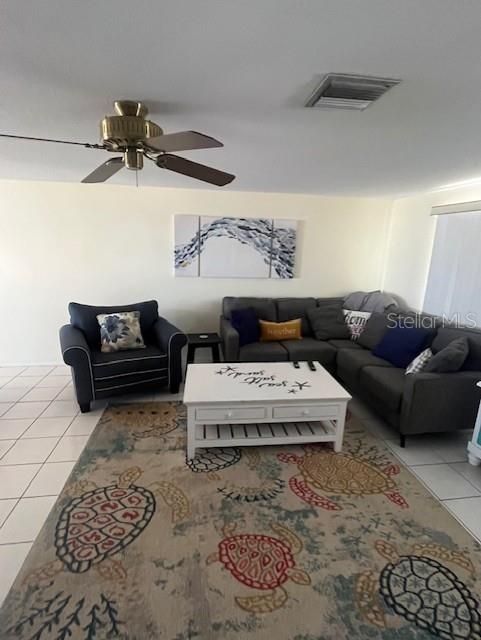 For Rent: $1,600 (2 beds, 2 baths, 1156 Square Feet)