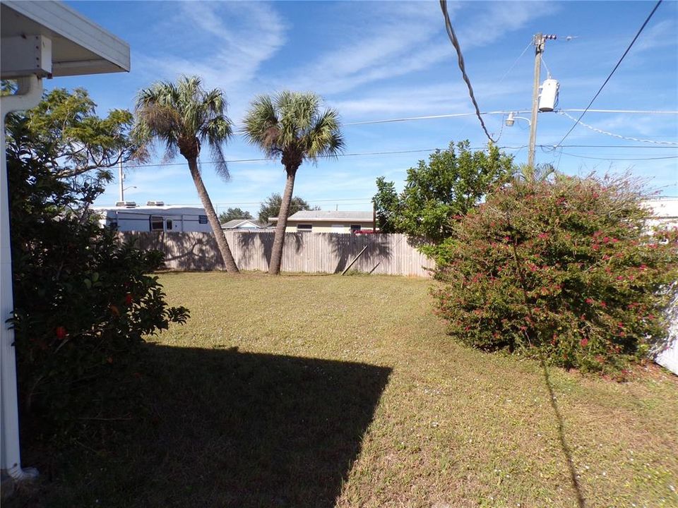 For Rent: $1,600 (2 beds, 2 baths, 1156 Square Feet)