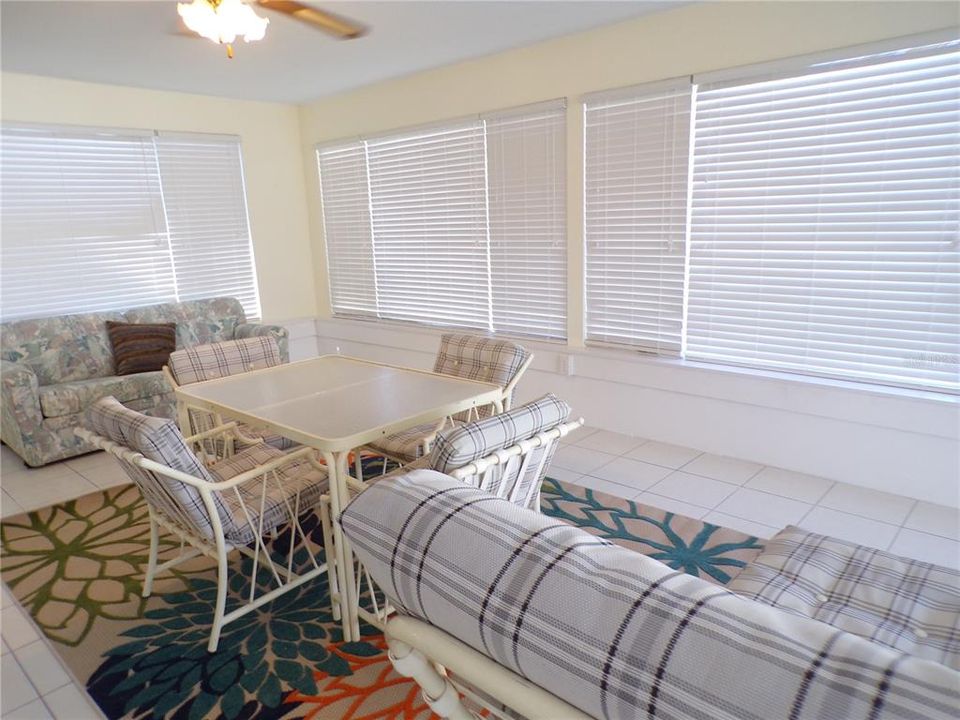 For Rent: $1,600 (2 beds, 2 baths, 1156 Square Feet)