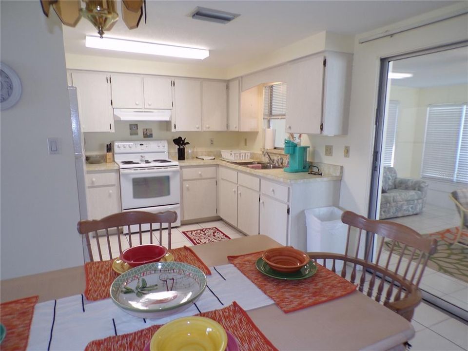 For Rent: $1,600 (2 beds, 2 baths, 1156 Square Feet)