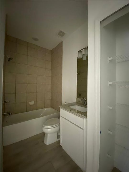 For Rent: $1,495 (3 beds, 2 baths, 1244 Square Feet)