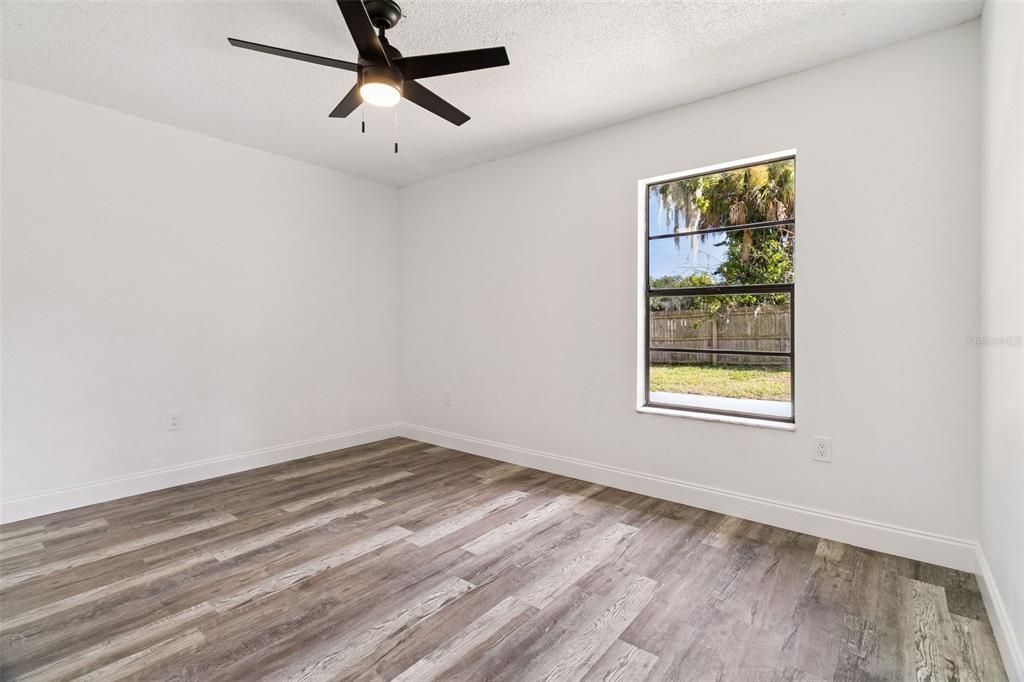 For Sale: $300,000 (3 beds, 2 baths, 1068 Square Feet)