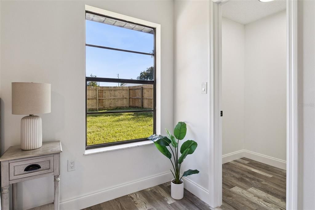 For Sale: $300,000 (3 beds, 2 baths, 1068 Square Feet)