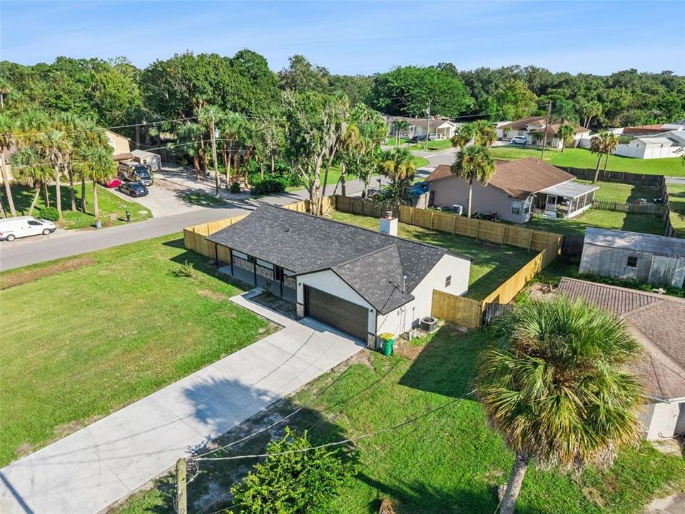 For Sale: $300,000 (3 beds, 2 baths, 1068 Square Feet)