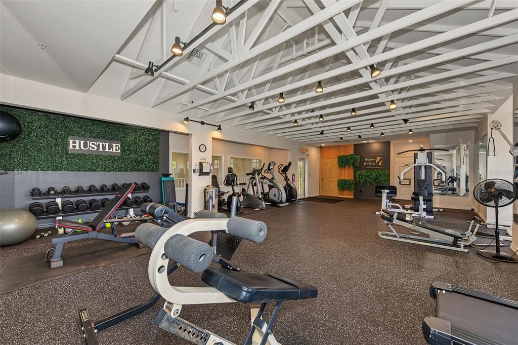 For Sale: $159,900 (1 beds, 1 baths, 721 Square Feet)