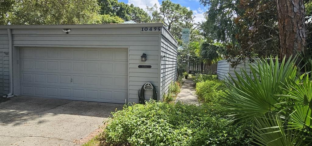 For Sale: $419,900 (2 beds, 2 baths, 1764 Square Feet)