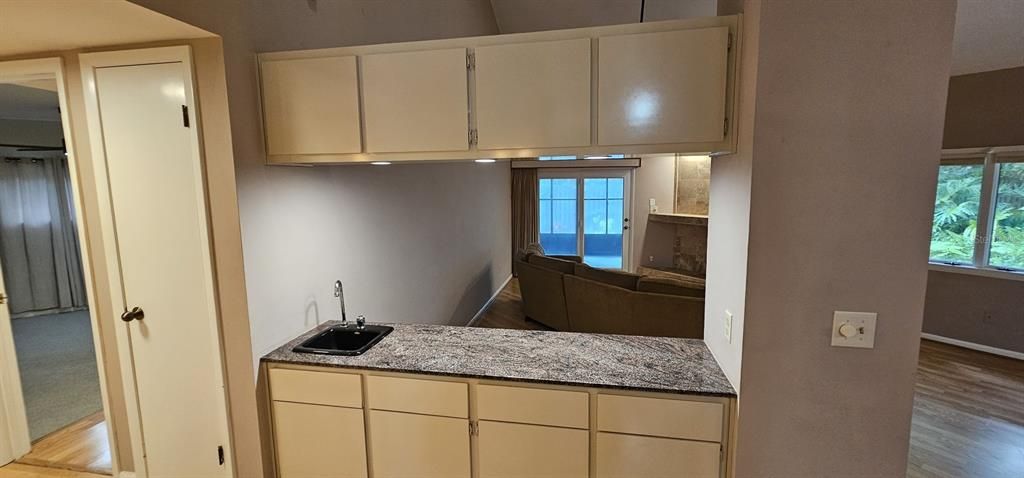 For Sale: $419,900 (2 beds, 2 baths, 1764 Square Feet)
