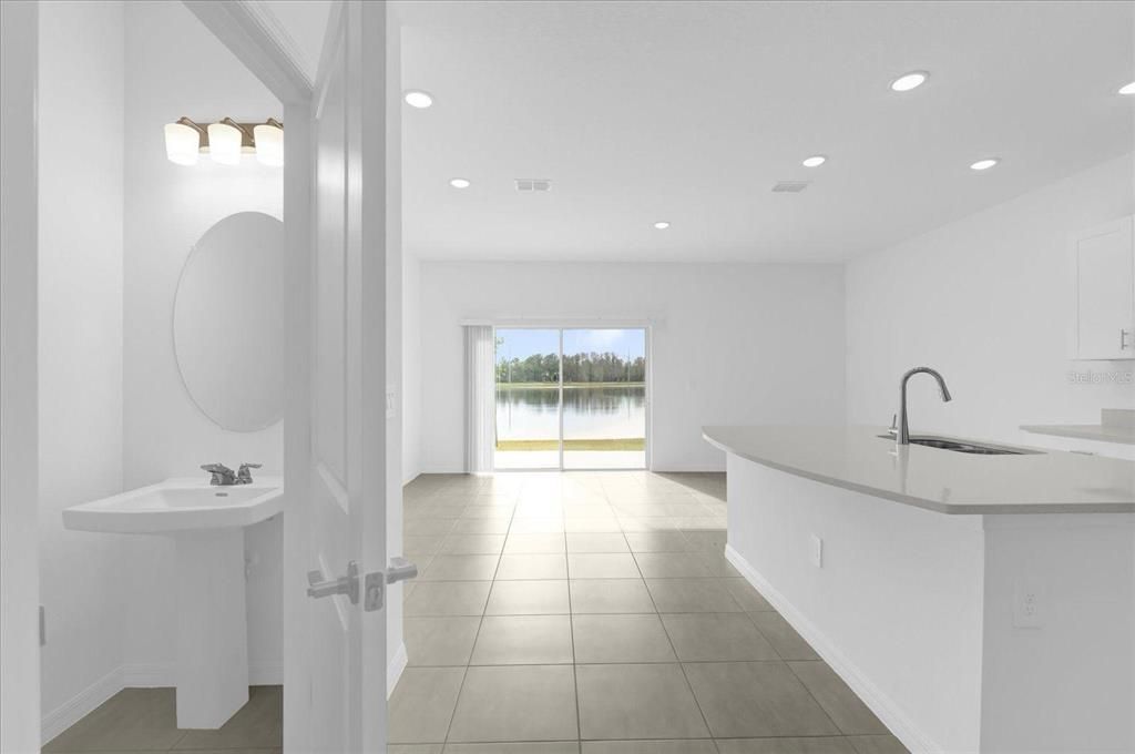 For Rent: $2,000 (3 beds, 2 baths, 1407 Square Feet)