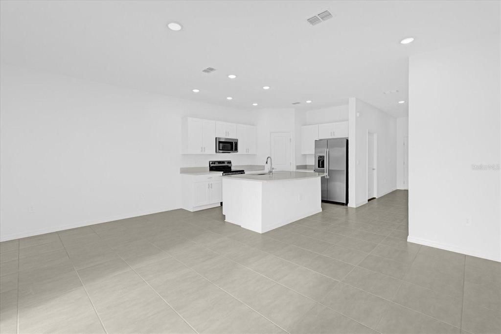 For Rent: $2,000 (3 beds, 2 baths, 1407 Square Feet)