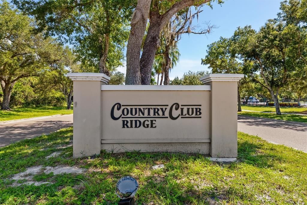 En Venta: $334,900 (4 camas, 3 baños, 1590 Pies cuadrados)